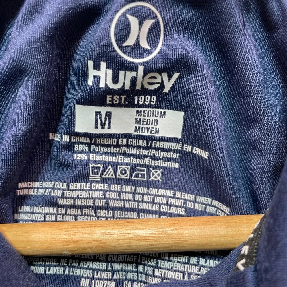 Hurley Mens Navy Blue Performance Polo Shirt Short Sleeve Golf Active Size M - Picture 2 of 7